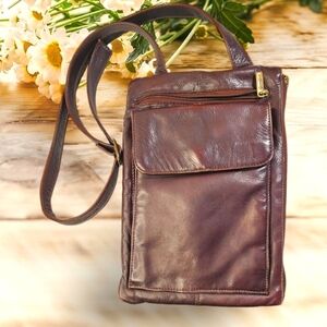 Graffeo Leather Crossbody